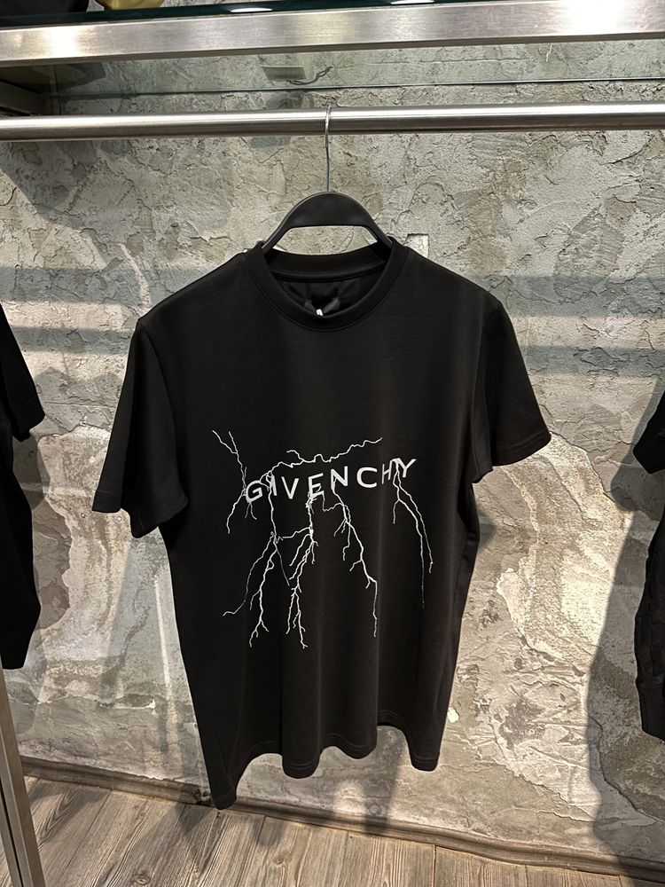 Tricou givenchy negru calitate premium 2024