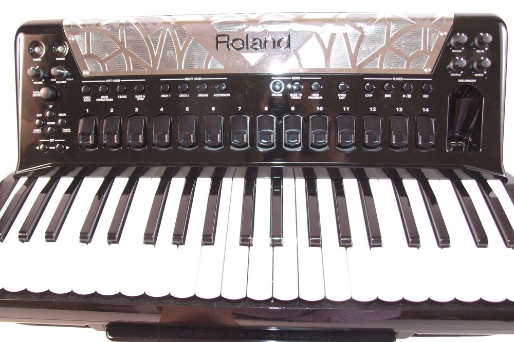 Acordeon ROLAND FR8x cu toate accesoriile, ABSOLUT NOU