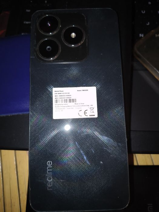 Vând Realme C61 defect display