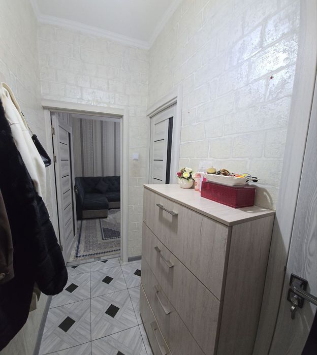 Своя квартира 18 квартал 2х комнатная переделанна в 3х