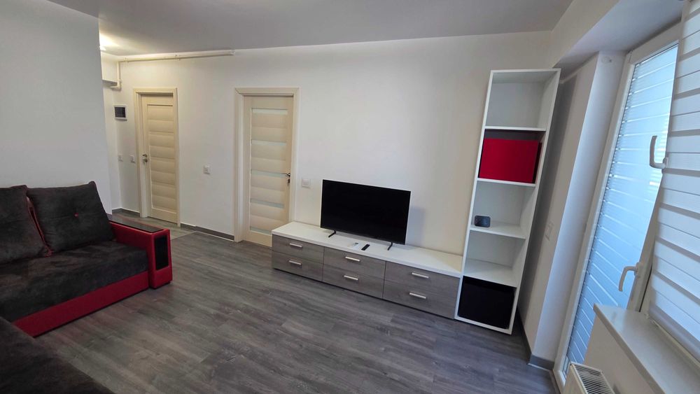 Proprietar inchiriez garsoniera, in bloc nou-Sector 4