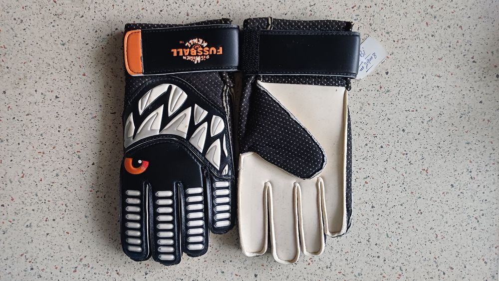 Manusi portar profesionale noi