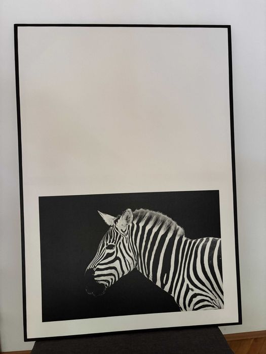 Imagine gen tablou cu zebra pe panza la dimensiune mare.