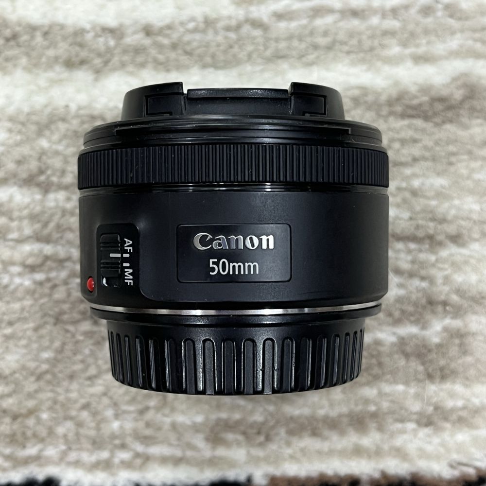 Продается Canon Eos 2000d
