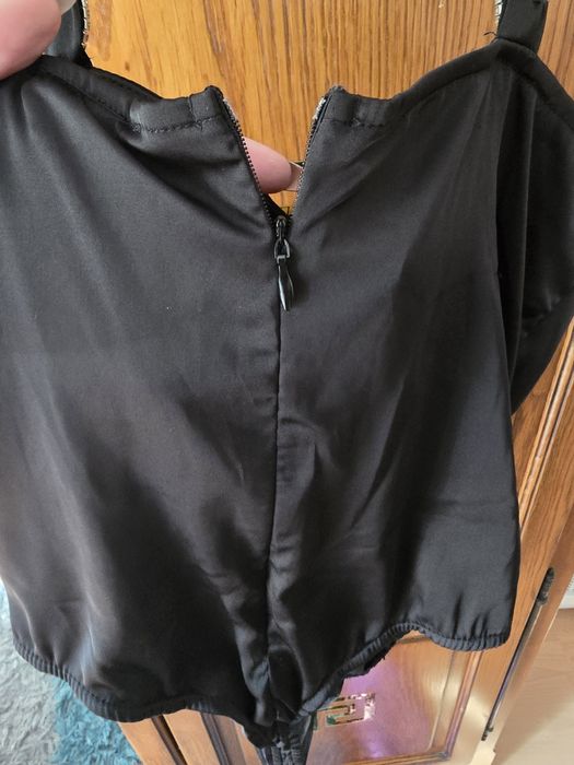 Body PrettyLittleThing