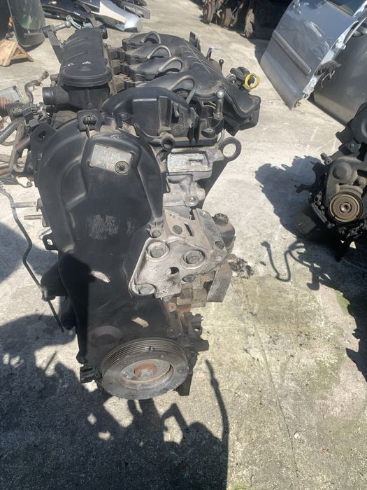 Motor Citroen C4 C5 Peugeot 407 2.0 HDI 100kw 136cp RHR 2005