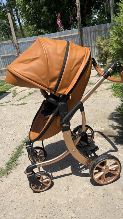 Продам коляску 2 в 1 в идеальном состоянии. Экокожа