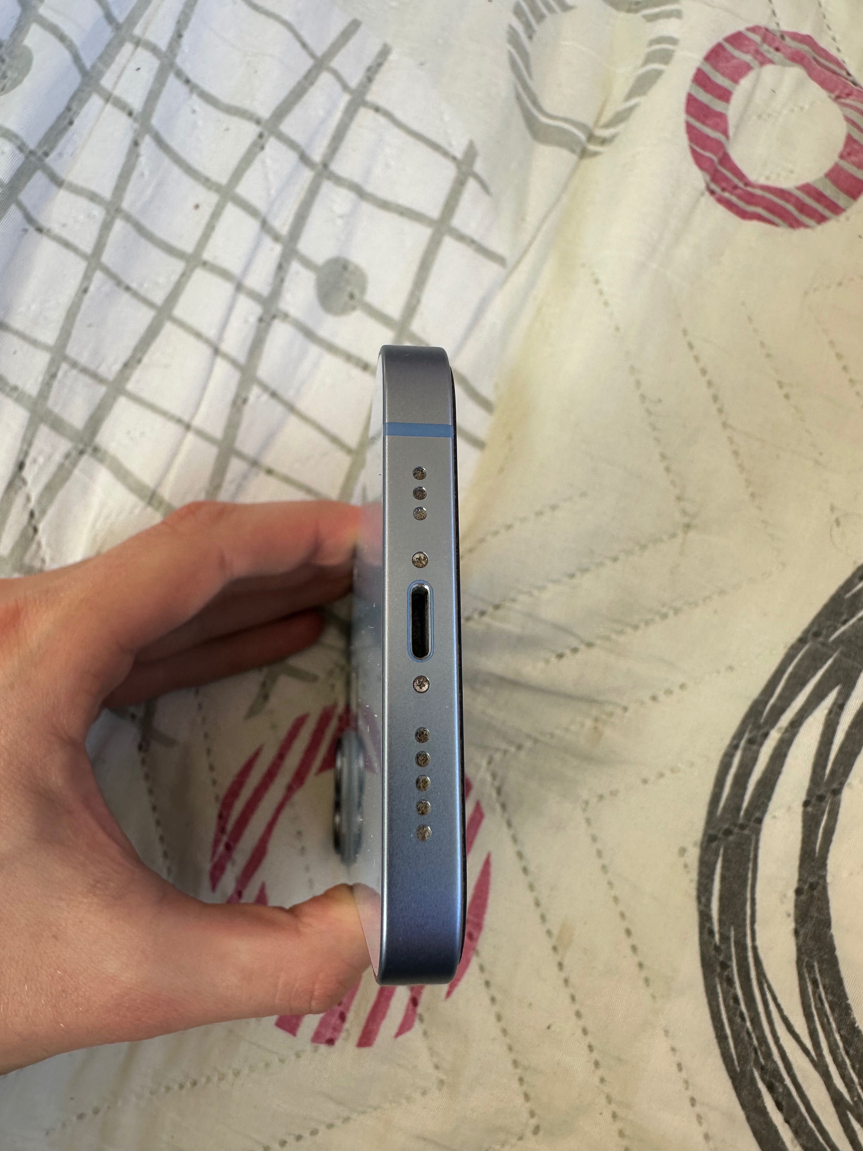 Продавам IPHONE 14