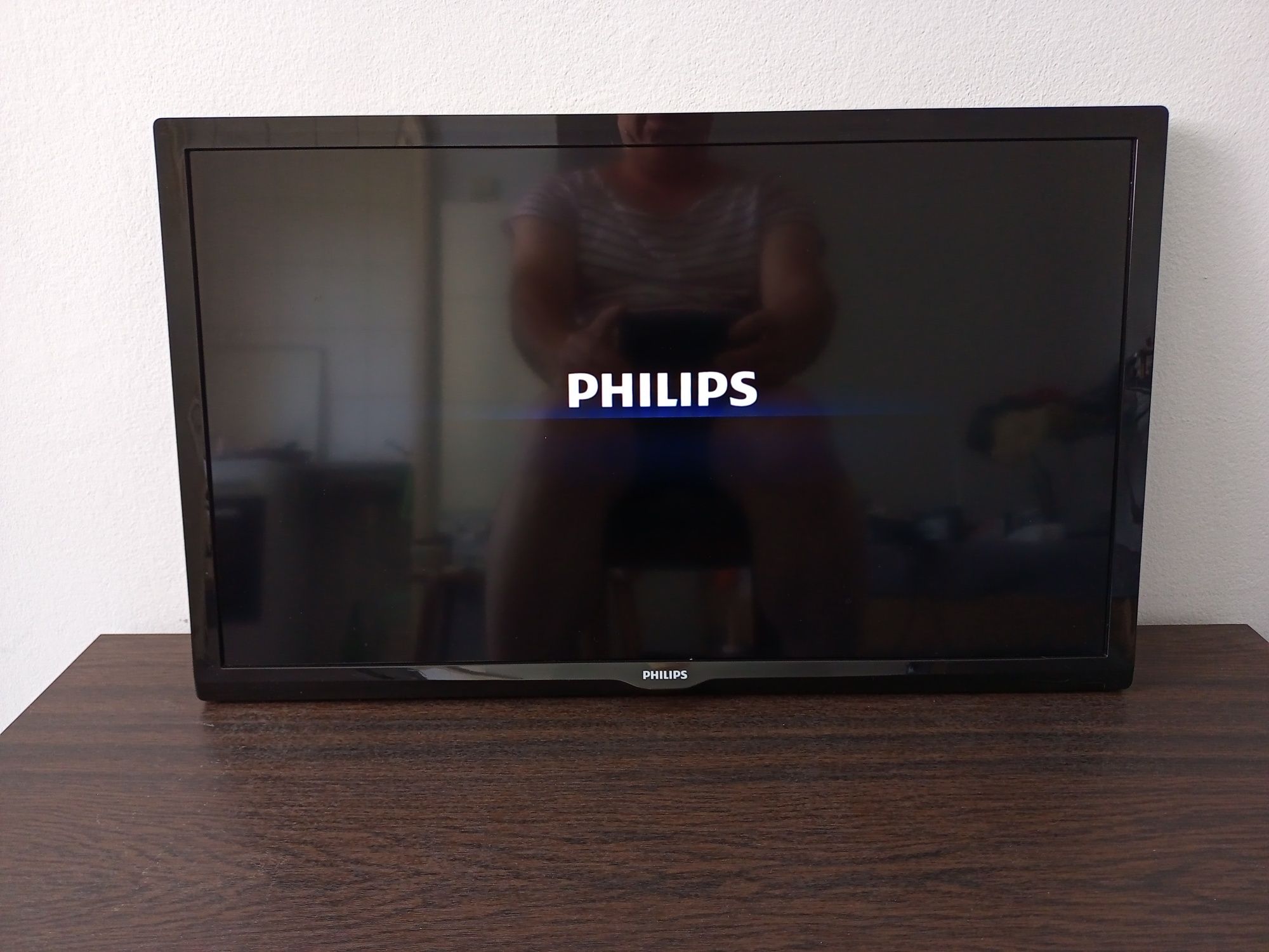 Tv led Philips 24phh4000/88, 24 inch (61 cm), fara telecomanda