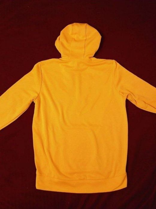 Из Америки толстовка с капюшоном бренда Under Armour