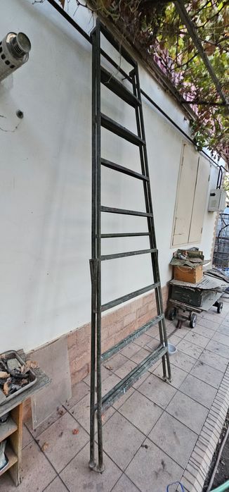 Лестница металлическая