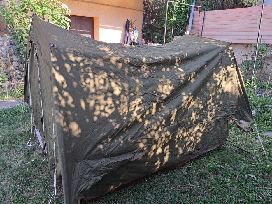 Aragaz Camping cu butelie, cort de 4 persoane