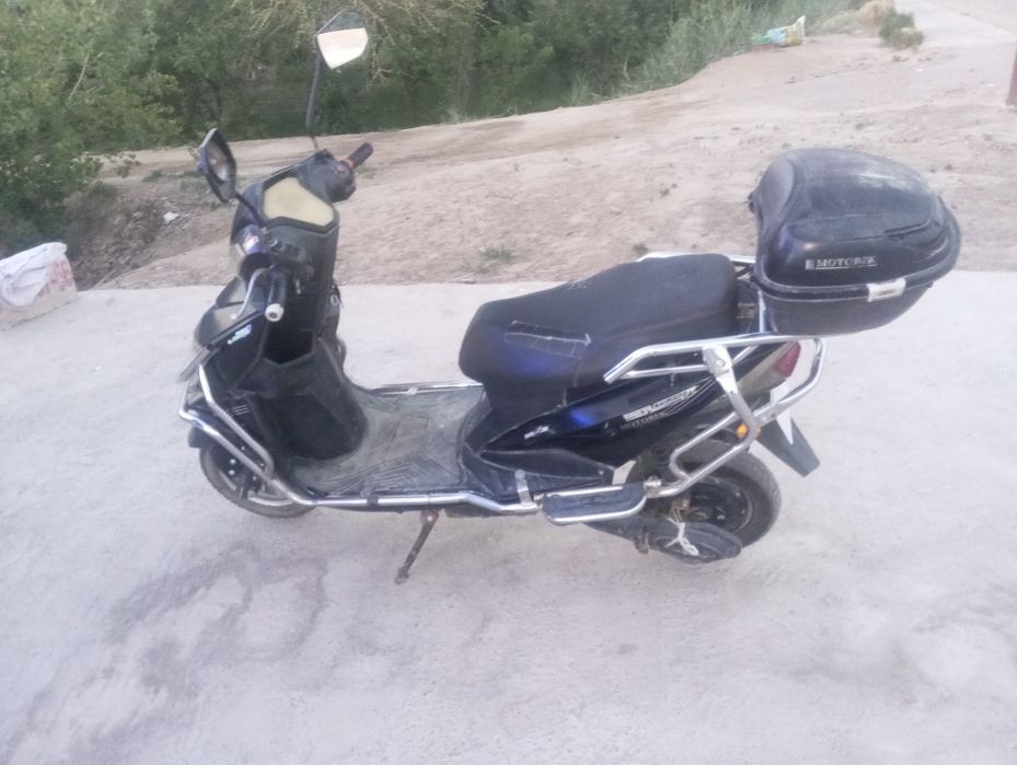 Sukuter sotiladi tez va arzon  5 milyon yana kelishamiz
