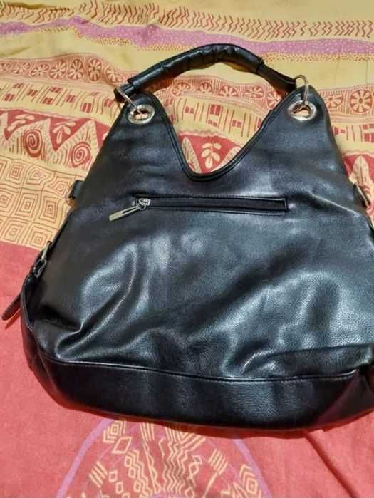 Geantă mâna/ umăr  model carouri