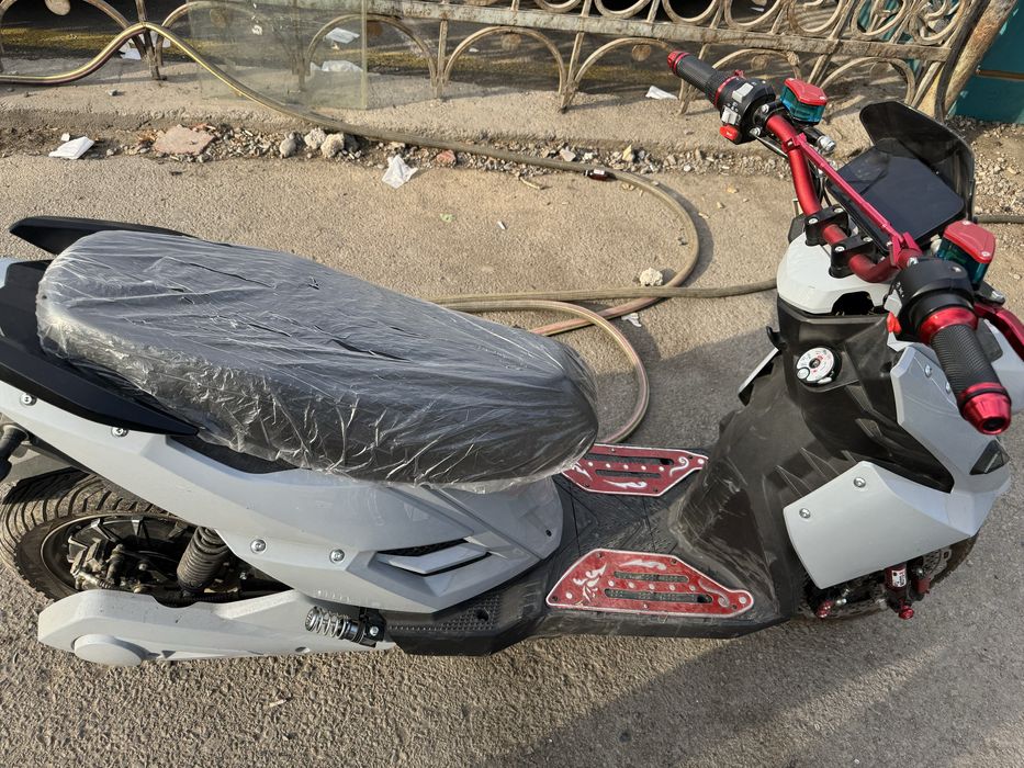 Новий елктро скутир 5 акумтрньй елктро