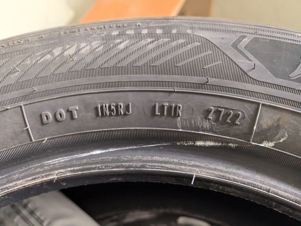 Goodyear EfficientGrip SUV 235/60/17 в гаранция