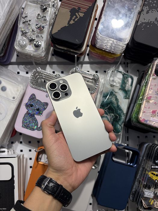srochna iphone 15 pro max 88%