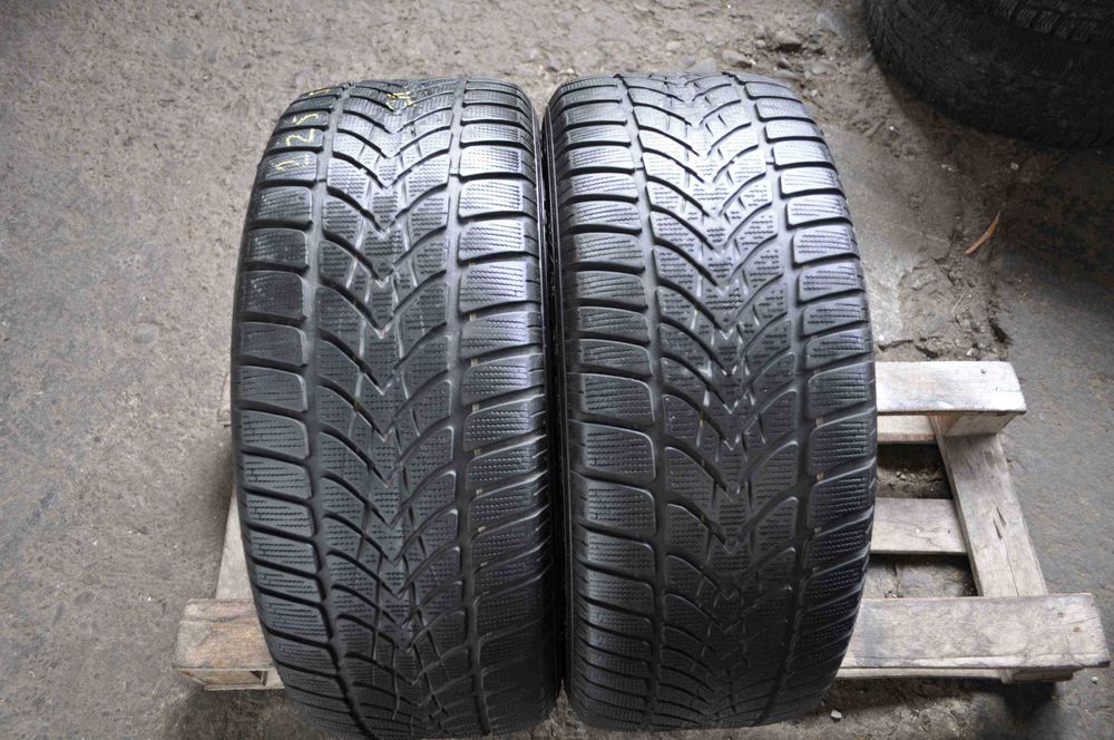 # SET 2 Anvelope Iarna 225/55 R17 DUNLOP sp Winter Sport 4D 101H