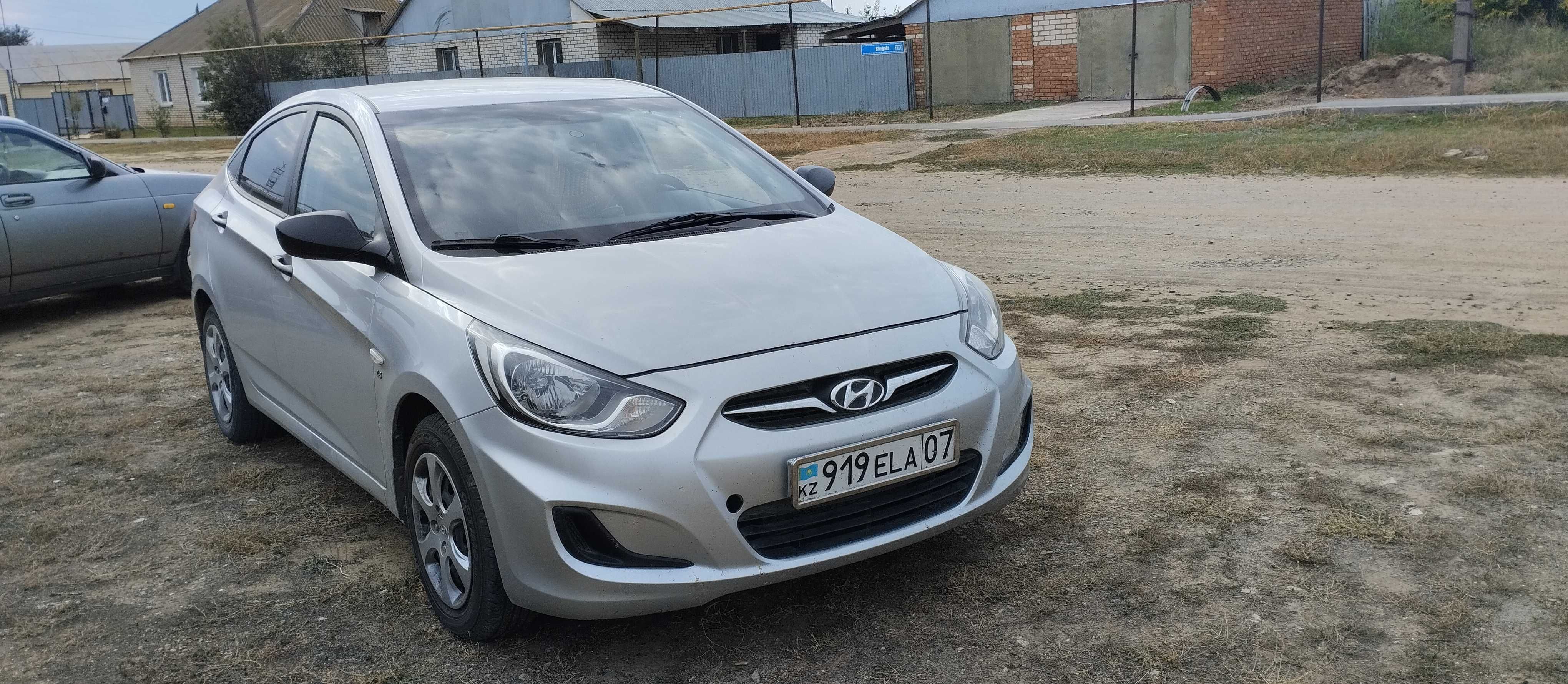 Продам машину Hyundai