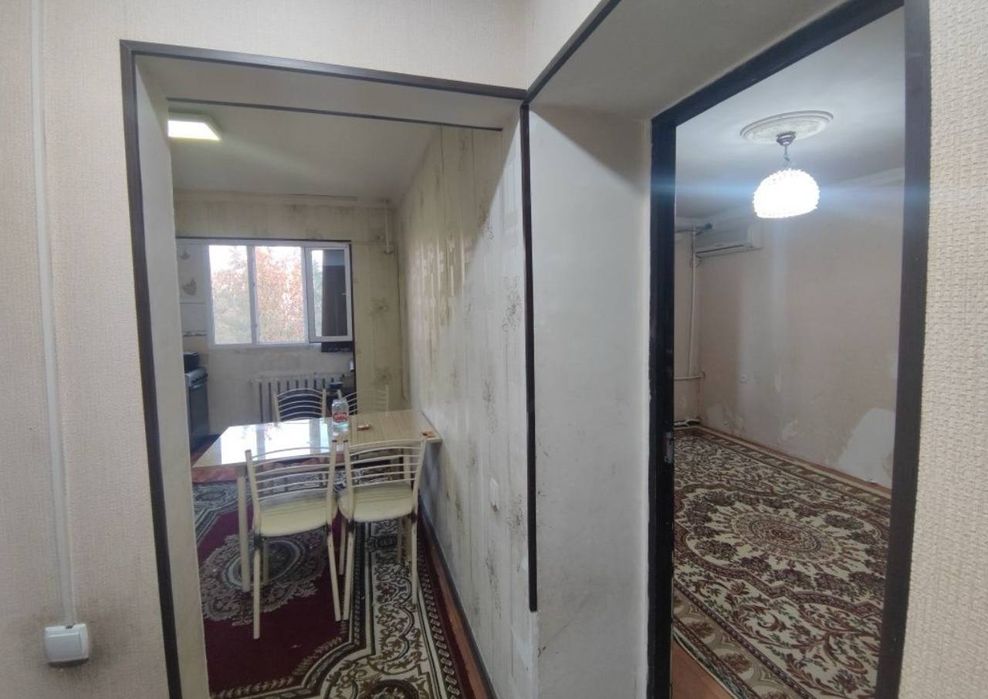 Срочно! Квартира на Саракулька 1/4/4 общ пл 28м,балкон 1,2*3