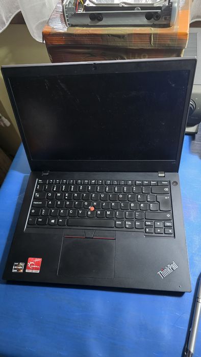Laptop Lenovo L14 gen 1, touchscreen pt piese