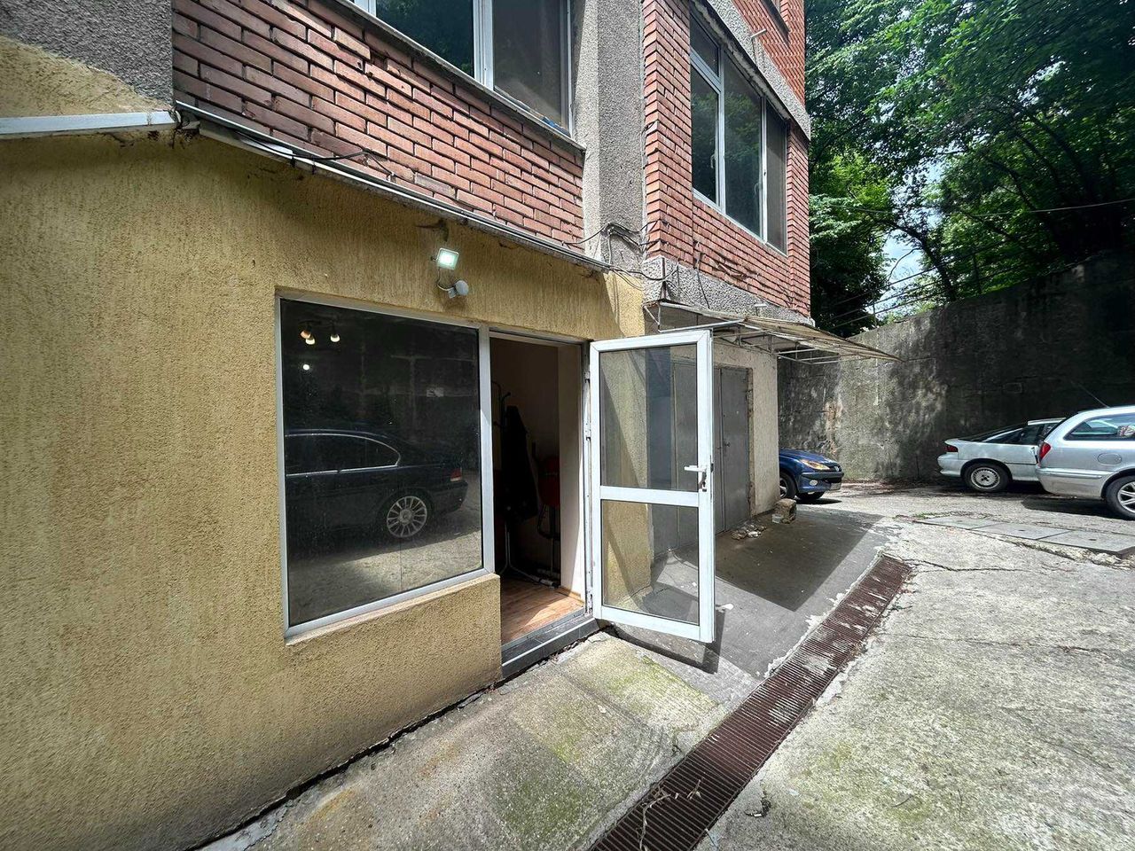Дава се под наем Офис в София, Лозенец - 20 кв.м за 306 € - Снимка #5