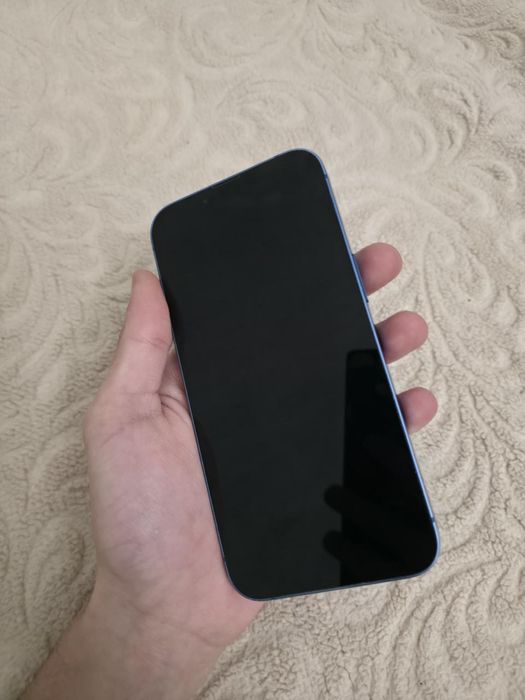 Айфон 13 с коропкой