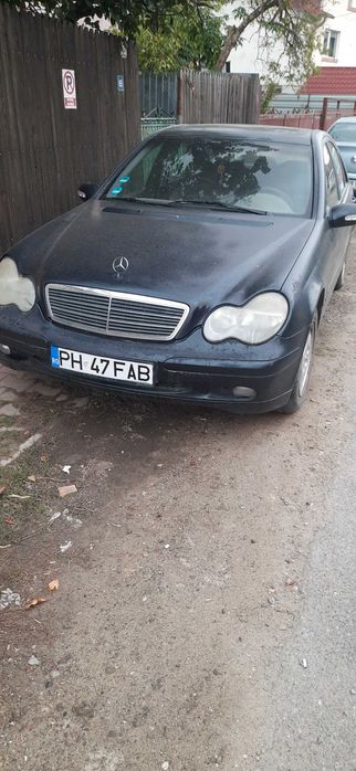 VandMercedes c180
