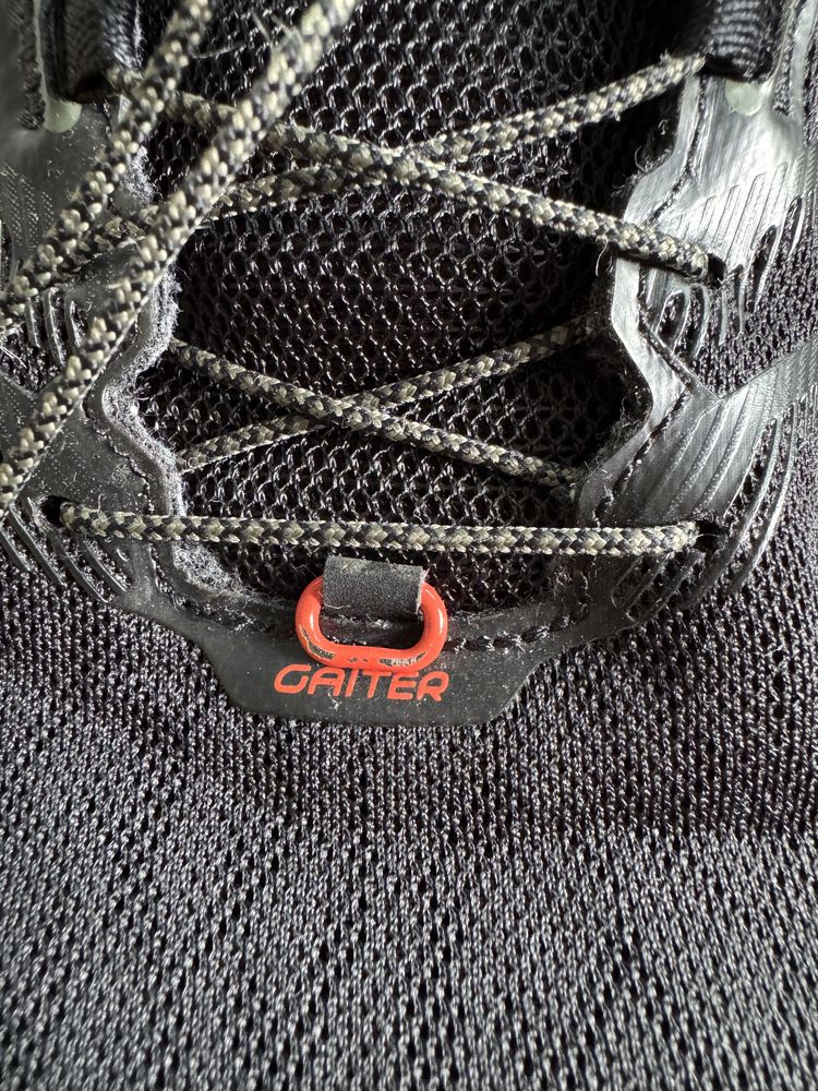 Маратонки Asics 42 н-р
