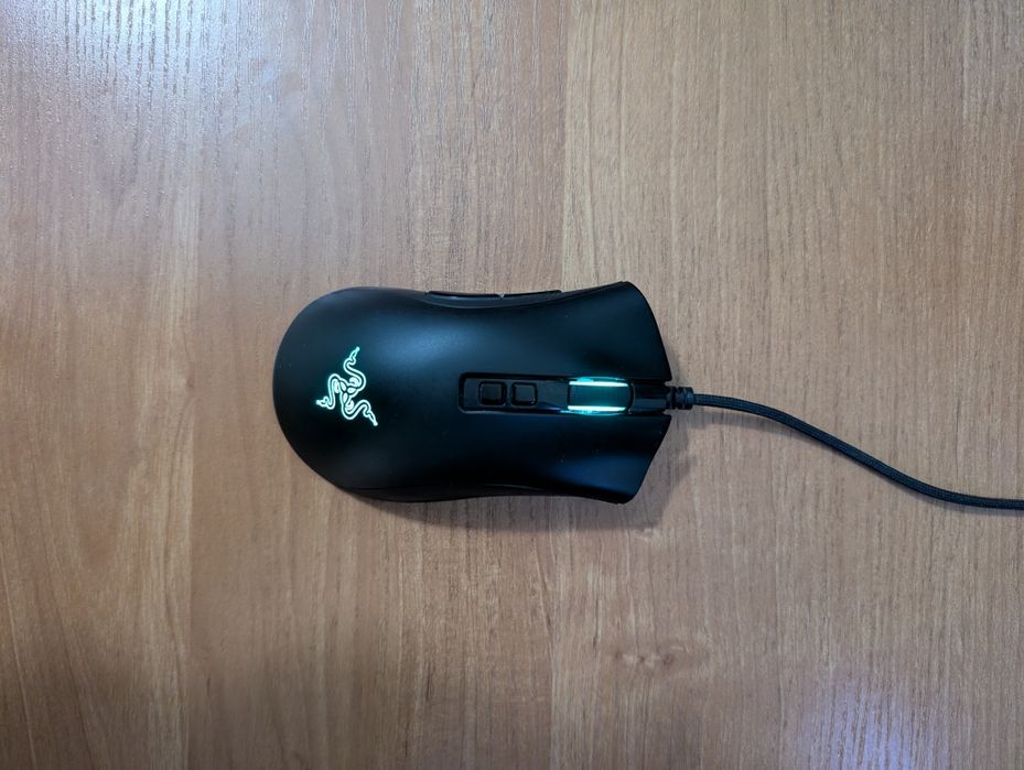 Продам мышь Razer Deathadder V2