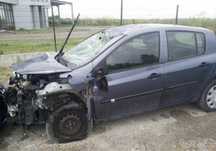 Renault Clio 1.2i на части