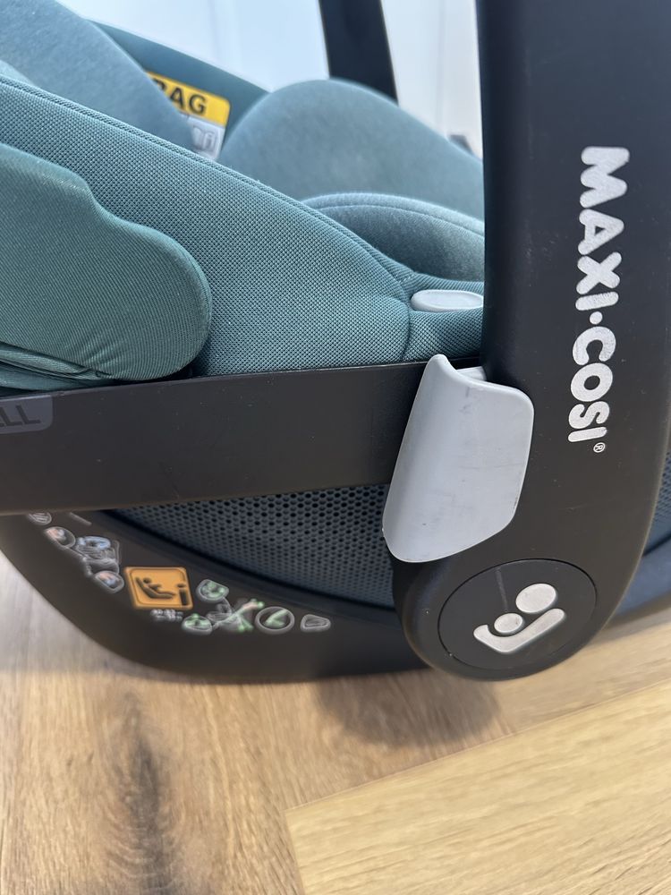 Scoica MaxiCosi Pebble 360 i-Size essential green