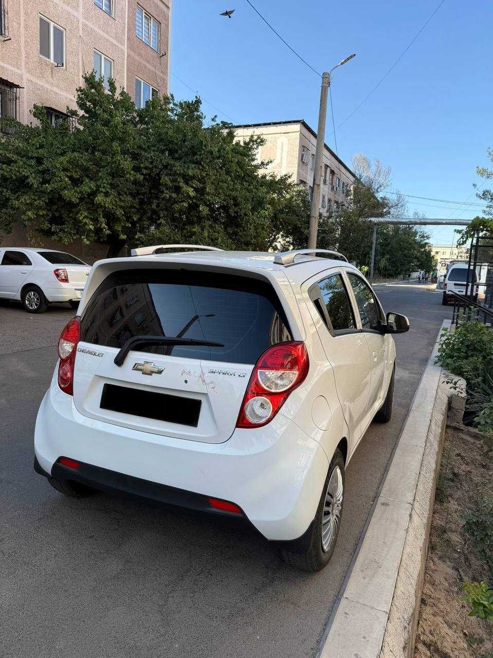 Продам идеальная Chevrolet Spark