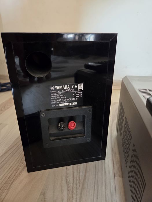 Sistem Audio Yamaha Natural Sound CRX-E150 cu 2 Boxe NX-E300 Studio.