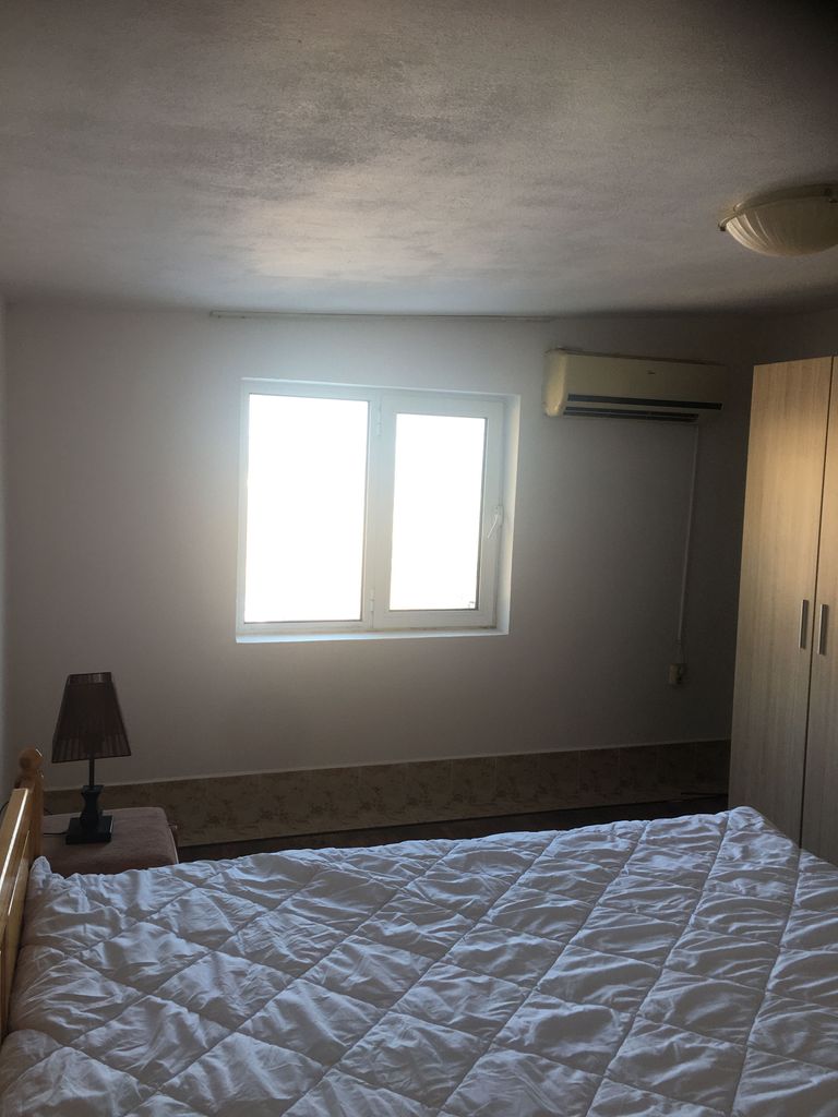 Дава се под наем Двустаен апартамент в Варна, Базар Левски - 70 кв.м за 357 € - Снимка #8