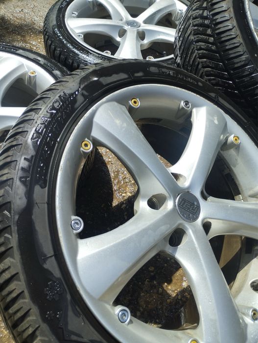 Джанти с зимни гуми  225/45R17