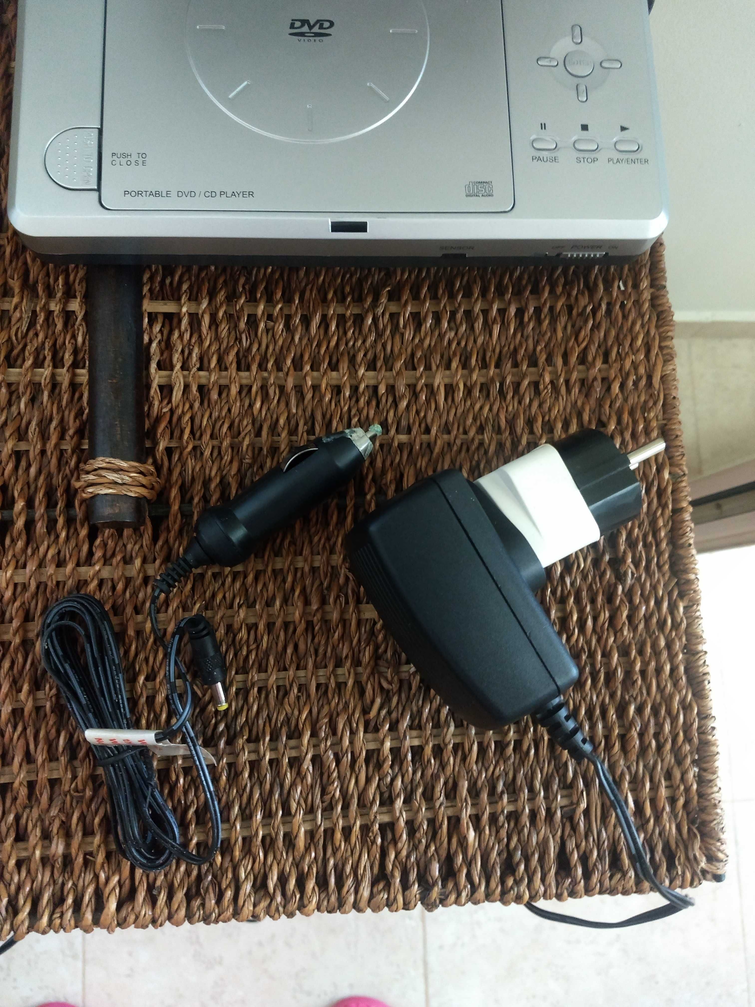 Чисто нов портативен DVD/VCR player - Acoustic Solutions/Dolby Digital