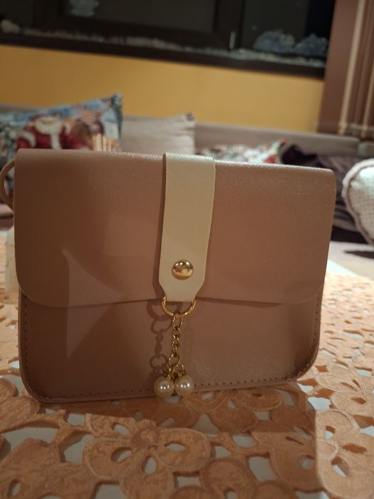 Сладка розова чантичка