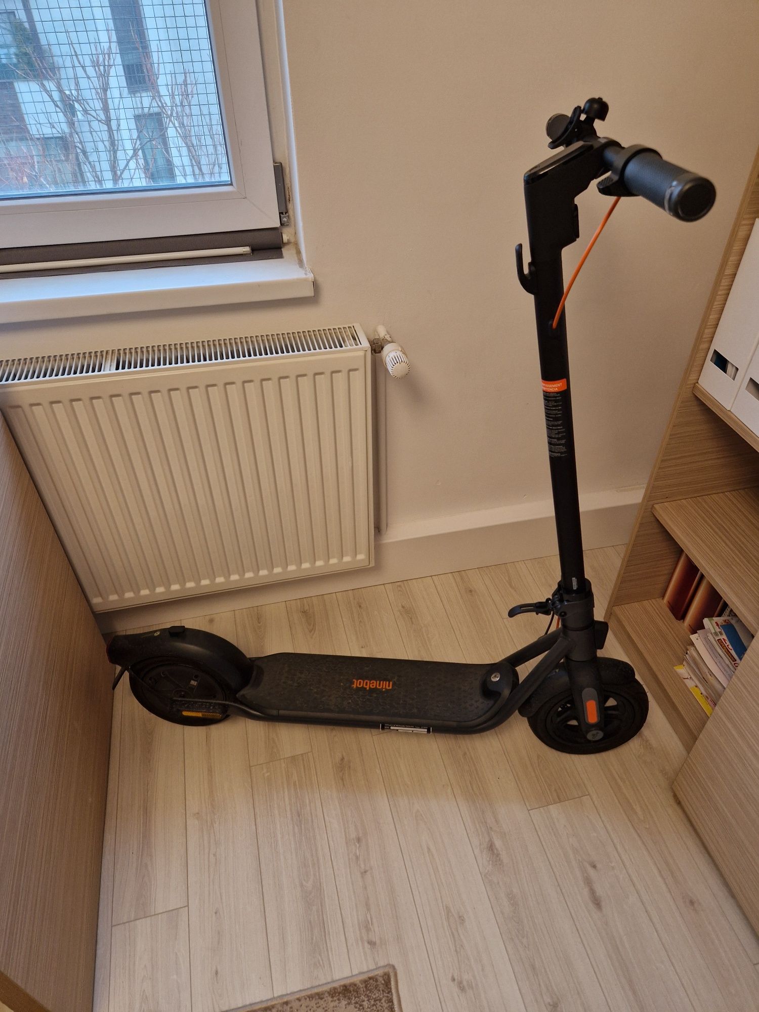 Trotineta electrica Segway Ninebot F2 PLUS