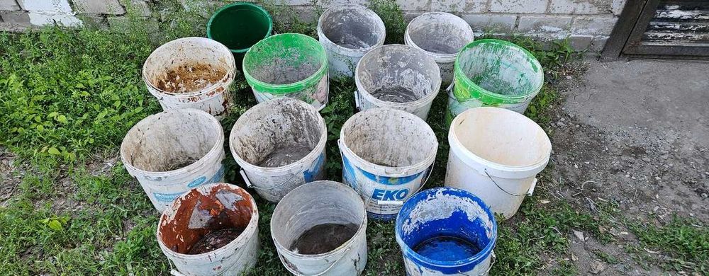 Ведра пластиковые 15-20 литров для угля, золы, строительного мусора