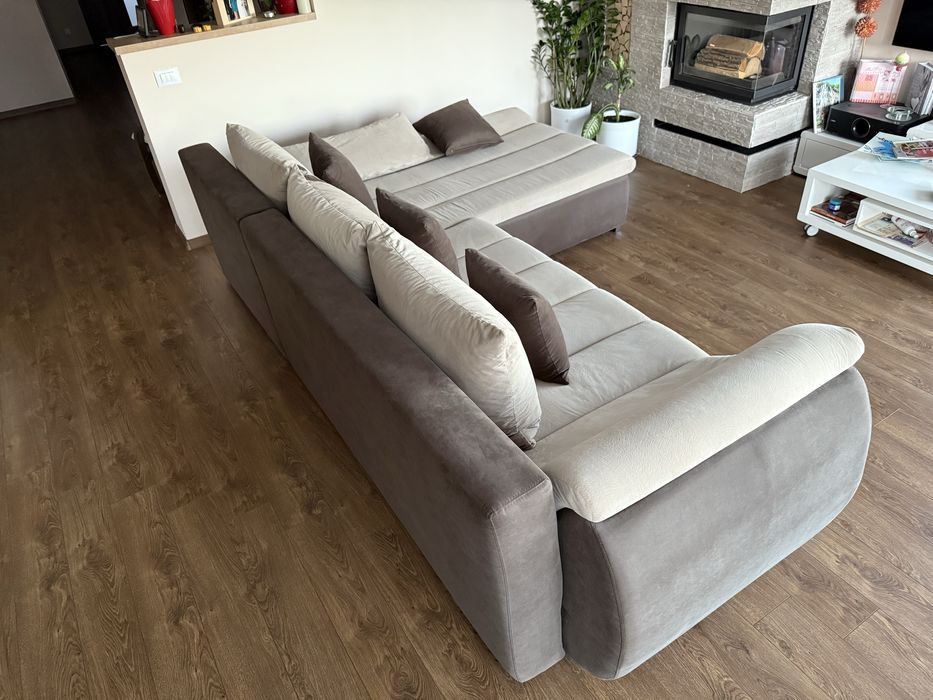 Colțar extensibil cu ladă de depozitare  varianta dreapta .