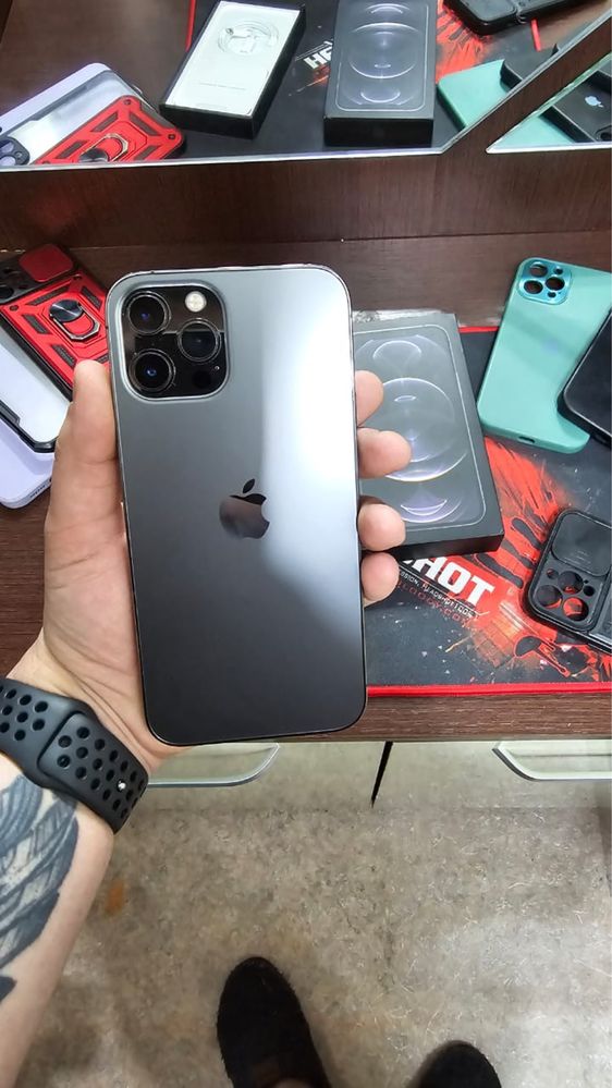 Продам Iphone 12 Pro Max 256GB