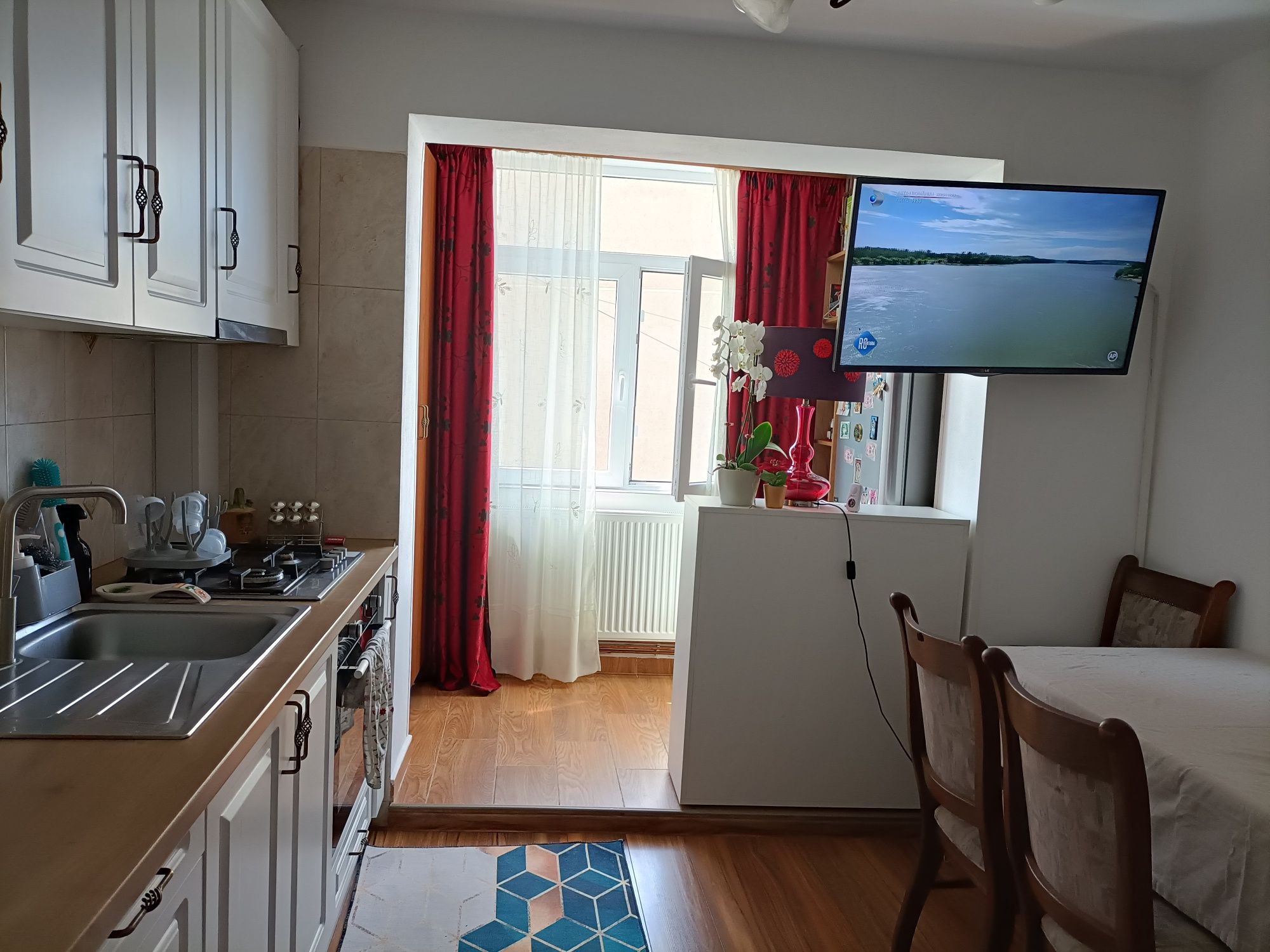 Vând apartament  cu 2 camere