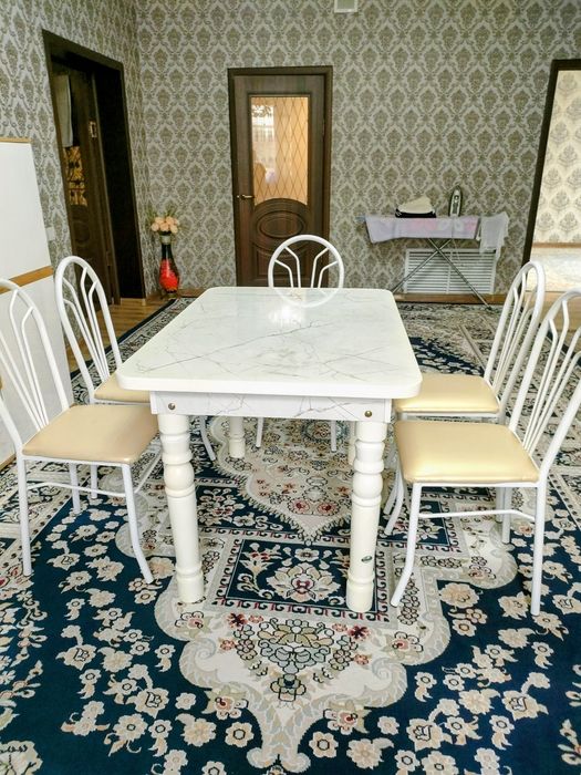 Продам Стол,стулья