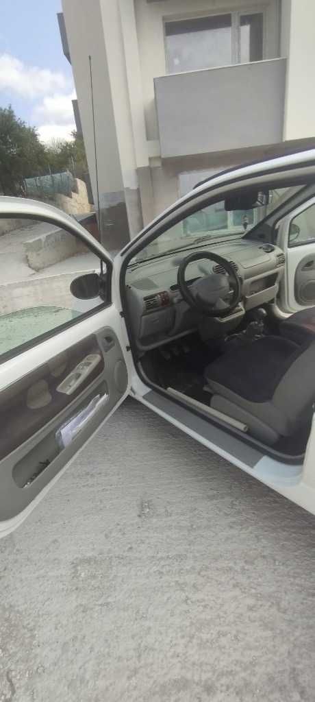 Renault Twingo 1.2i - 1800лв