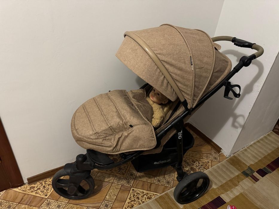 Продам детскую коляску