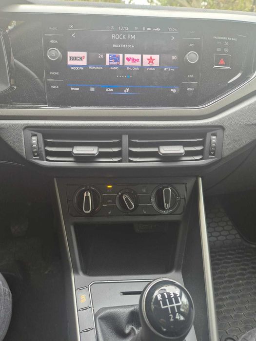 Volkswagen Polo 1.0 TSI Highline 95 CP - 27,500 km !!