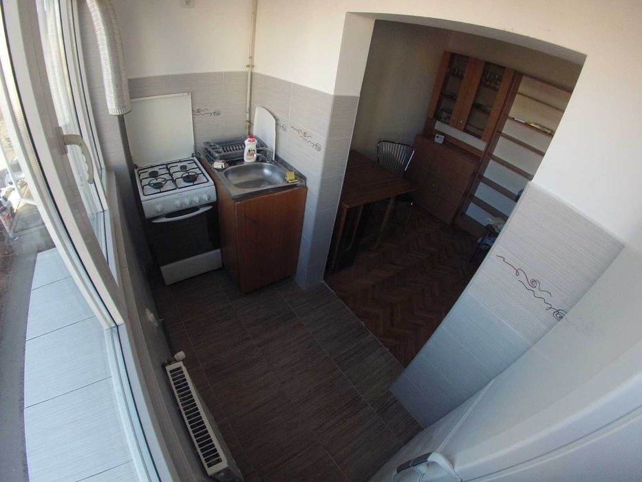 PF inchiriez apt 2 camere - str Tribunul Vladutiu