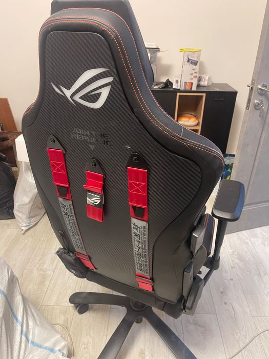 Scaun gaming Asus Rog Chariot