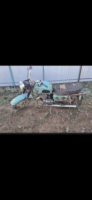 Продам мотоцикл восход 3м